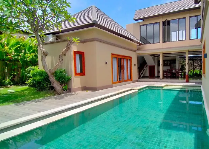 The Grand Villandra Resort Lovina